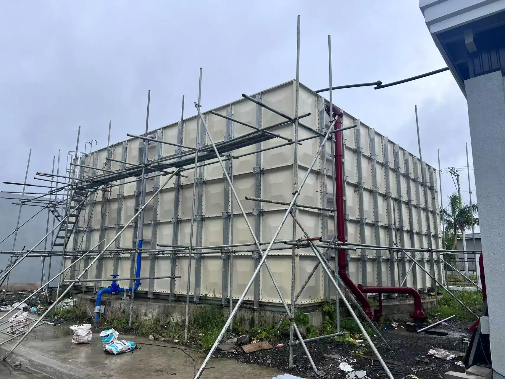 GRP Water Tanks: How Does GRP Tank Installation Work On-Site?